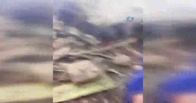 Çin’in Guizhou kentinde eğitim uçuşu sırasında askeri uçak düştü.