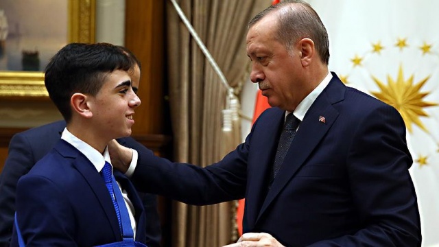 Erdoğan, Kudüs direnişinin sembolü Cuneydi'yi kabul etti