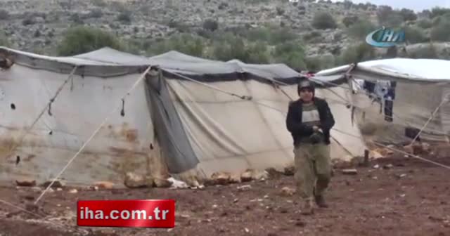 İdlib ve Hama’daki mülteciler acil yardım bekliyor