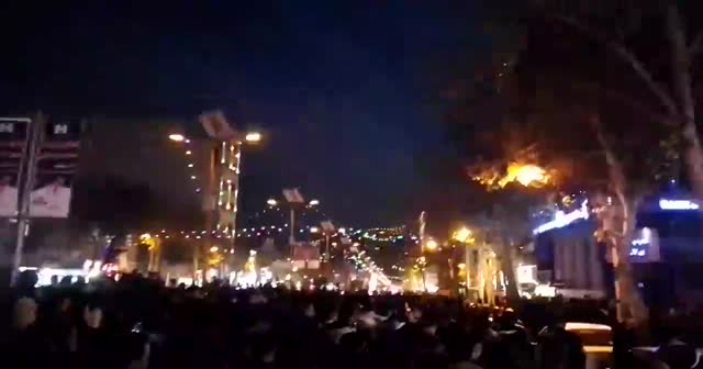 İran'daki protestolarda 12 kişi öldü