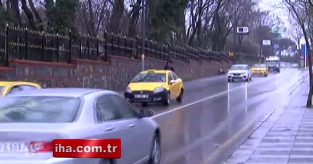 İstanbul'un yüksek kesimlerinde kar yağışı etkili oldu