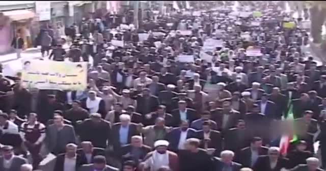 Milyonlarca İranlı devrime bağlılık yürüyüşü gerçekleştirdi