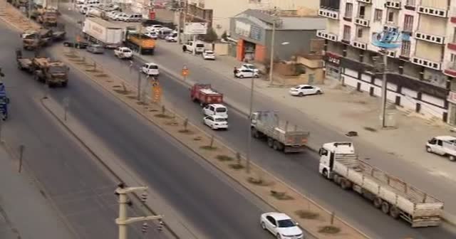 Sınıra yapılan askeri sevkiyat Kızıltepe’ye ulaştı