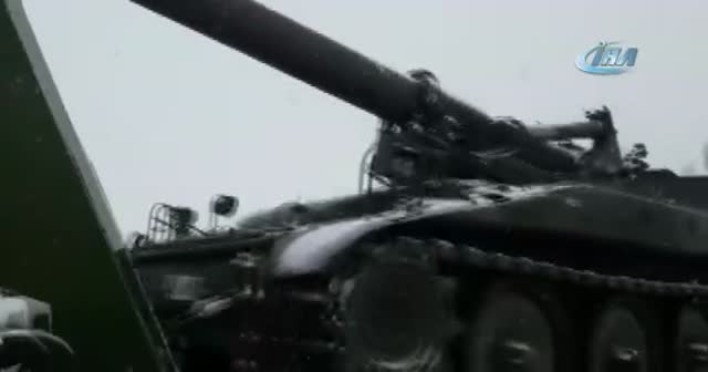 Topçu birliği Afrin'e tekbirlerle uğurlandı