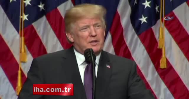 Trump İran ile nükleer anlaşmayı uzattı