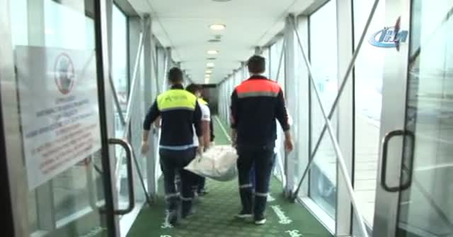 Uçağını kaçıran yolcu havalimanında ölü bulundu