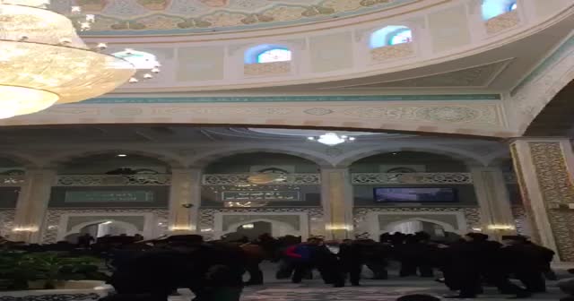 Kazakistan'da camide noel ağacı