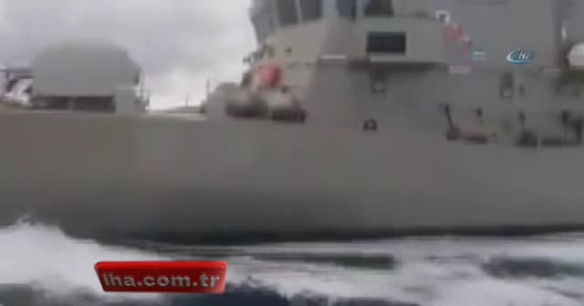 Yunan hücum botu Türk sahil güvenlik botuna çarptı