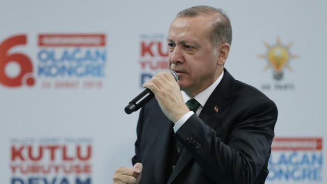 Cumhurbaşkanı Erdoğan: Bize terör örgütleri üzerinden yapılanlar sakalımızı kesmeye benzer
