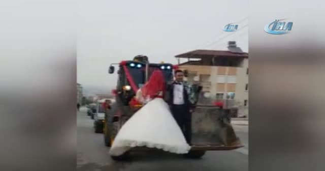 Mutluluk kepçeyle geldi