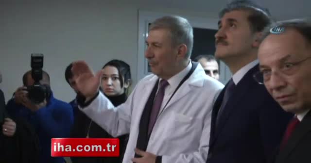 Sağlık Bakanı Demircan, acilleri ziyaret etti