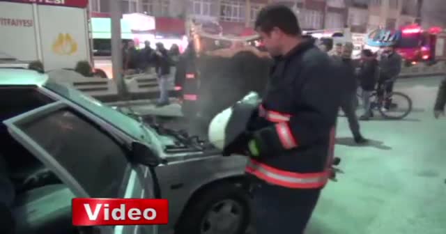 Seyir halindeki otomobil böyle yandı