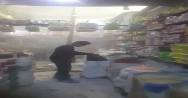 Teröristler Azez'de pazar yerini vurdu: 8 yaralı