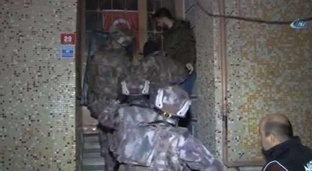 Zeytinburnu’nda şafak vakti narkotik operasyonu