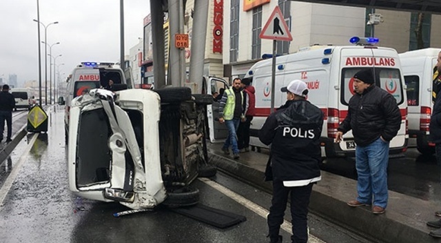 Avcılar’da kontrolden çıkan araç takla attı: 7 yaralı