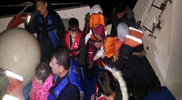 Çeşme'de 18 kaçak göçmen yakalandı