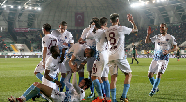 ÖZET İZLE: Akhisarspor 1-3 Trabzonspor maçı özeti ve golleri izle | Akhisar TS maçı kaç kaç bitti?