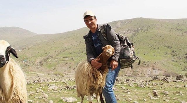 Sosyal medyada dikkat çeken çoban, İHA'ya konuştu