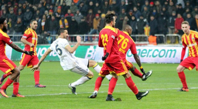 CANLI İZLE: Kayserispor Fenerbahçe maçı şifresiz canlı anlatım izle | Kayseri FB maçı hangi kanalda?