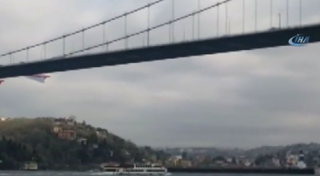 Son Dakika! İstanbul Boğazı'nda kaza: Gemi yalıya çarptı
