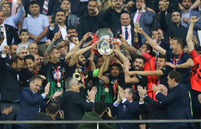 ÖZET İZLE: Fenerbahçe 2-3 Akhisar Maçı Özeti İzle | Fener Akhisar maçı Özeti Video