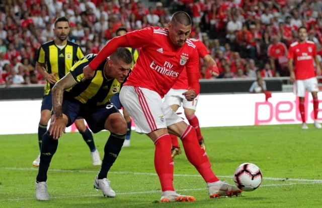 Fenerbahçe Benfica maçı Periscope şifresiz izlenecek mi | Fener Benfica maçını internetten canlı izle