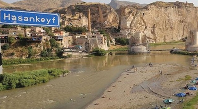 Tarihî Artuklu Hamamı yeni yerine taşınıyor