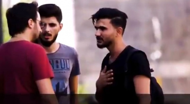 Diyarbakır'da yapılan sosyal deneyde vatandaşlar evsiz kişi için seferber oldu