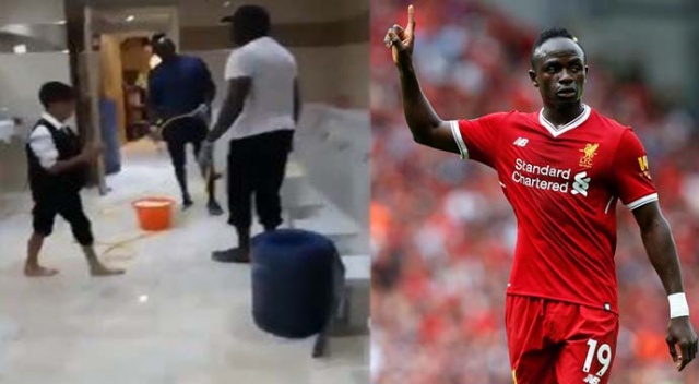 Sadio Mane, maçtan sonra caminin abdesthanesini temizledi