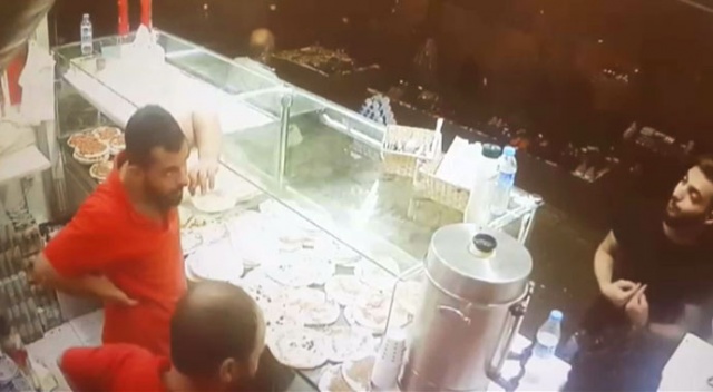 Semaverle şaka yapmak istedi, arkadaşını cayır cayır yaktı