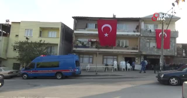 Bursa'ya şehit acısı düştü...Evine bayrak asıldı