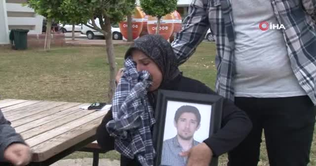 Oğlunun kazada öldüğü yola ilk kez gelen annenin acı feryadı
