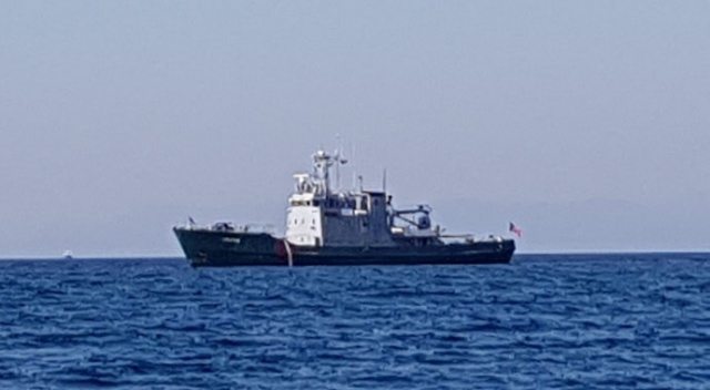 Türk karasularına giren Yunan gemisinden jet kaçış