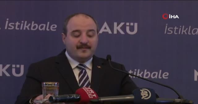 Bakan Varank konuşma yaparken gözyaşlarına boğuldu