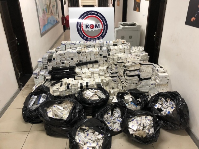 Mersin'de 21 bin 700 paket kaçak sigara ele geçirildi