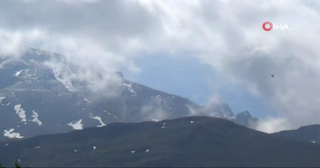 Niğde'de dağcıların üzerine çığ düştü