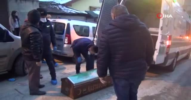 81 yaşındaki adam evinde ölü bulundu