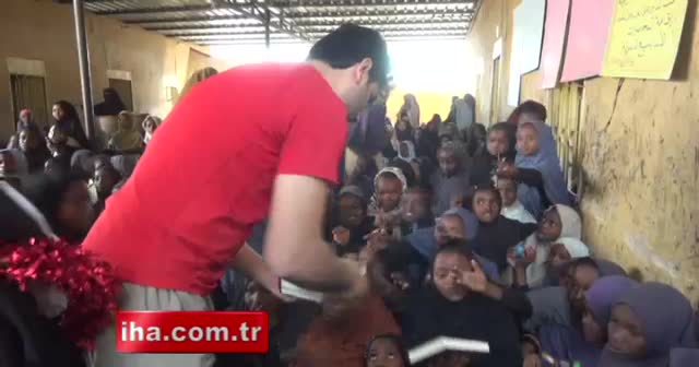 İHH’dan 4 dilde 51 bin Kur'an-ı Kerim dağıtımı