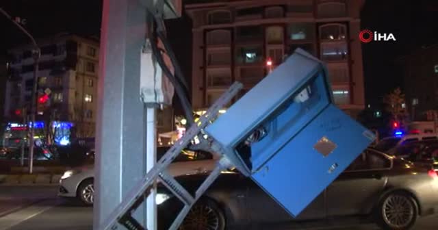 Takla atan lüks otomobilden burnu bile kanamadan çıktı
