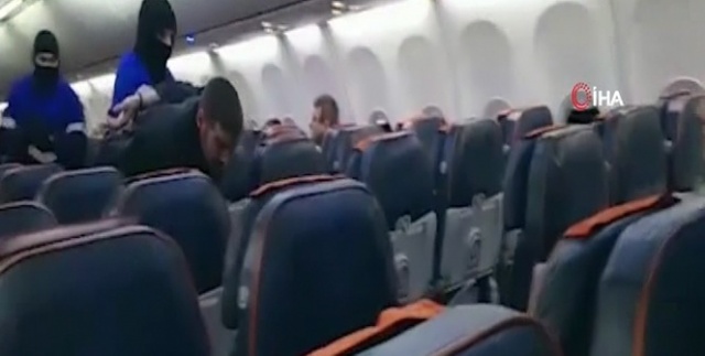 Uçağı kaçırmak isteyen yolcu gözaltında