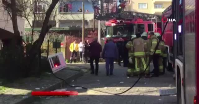Büyükçekmece'de bir binada patlama!