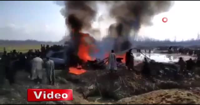 Keşmir'de tansiyon yükseliyor, Pakistan: 2 Hint savaş uçağını vurduk