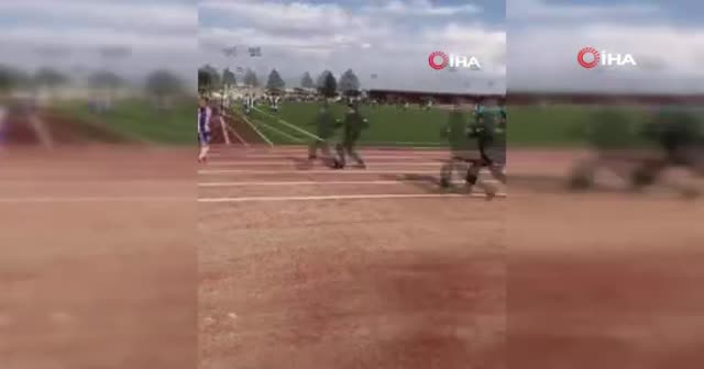 Amatör maçta futbolcular hastanelik oldu