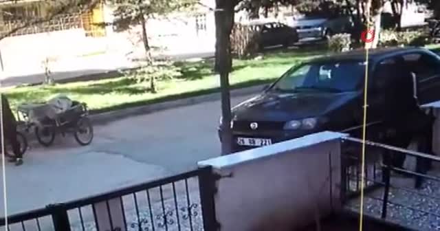 Böyle hırsızlık görülmedi! Demir kapıyı 6 saniyede çaldılar