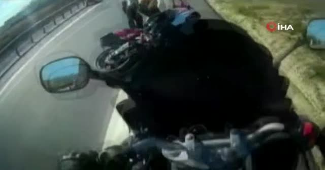 Kuzey Marmara Otoyolu'nda motosikletli sürücü ölümden kıl payı kurtuldu