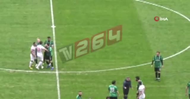 Sakaryaspor Başkanı Cevat Ekşi: 'Formalar çıktığı zaman herkeste derin bir kesik olduğunu gördük'