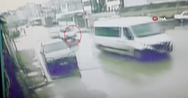 30 yıllık eşini kamyonetiyle ezdi, ardından kaçtı