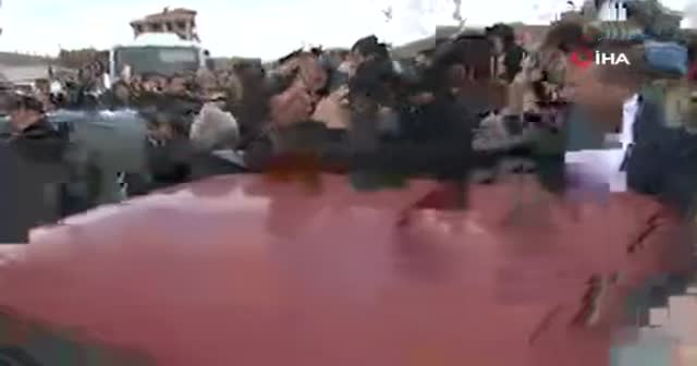 CHP lideri Kılıçdaroğlu’na şehit cenazesinde saldırı