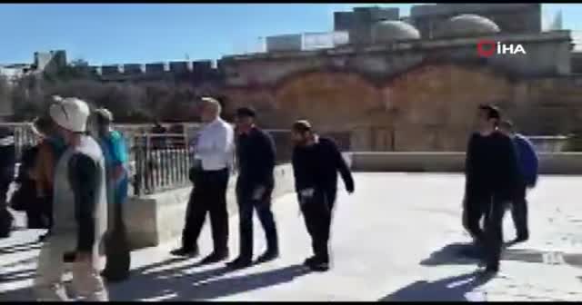 İsrail Tarım Bakanı Ariel, Mescidi Aksa'ya baskın düzenledi