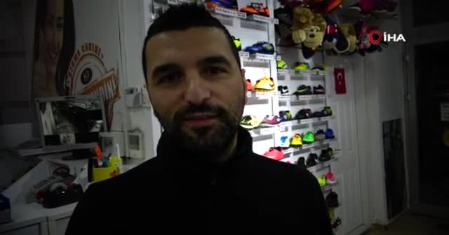 Karı koca tırnakçılar kamerada
